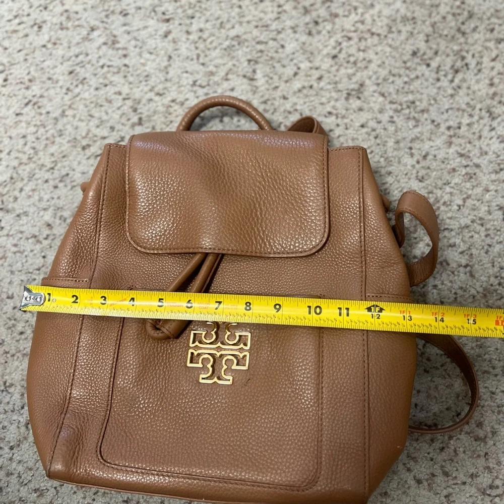 Tory Burch Britten Leather tan‎ brown Large Backpack  classic casual work